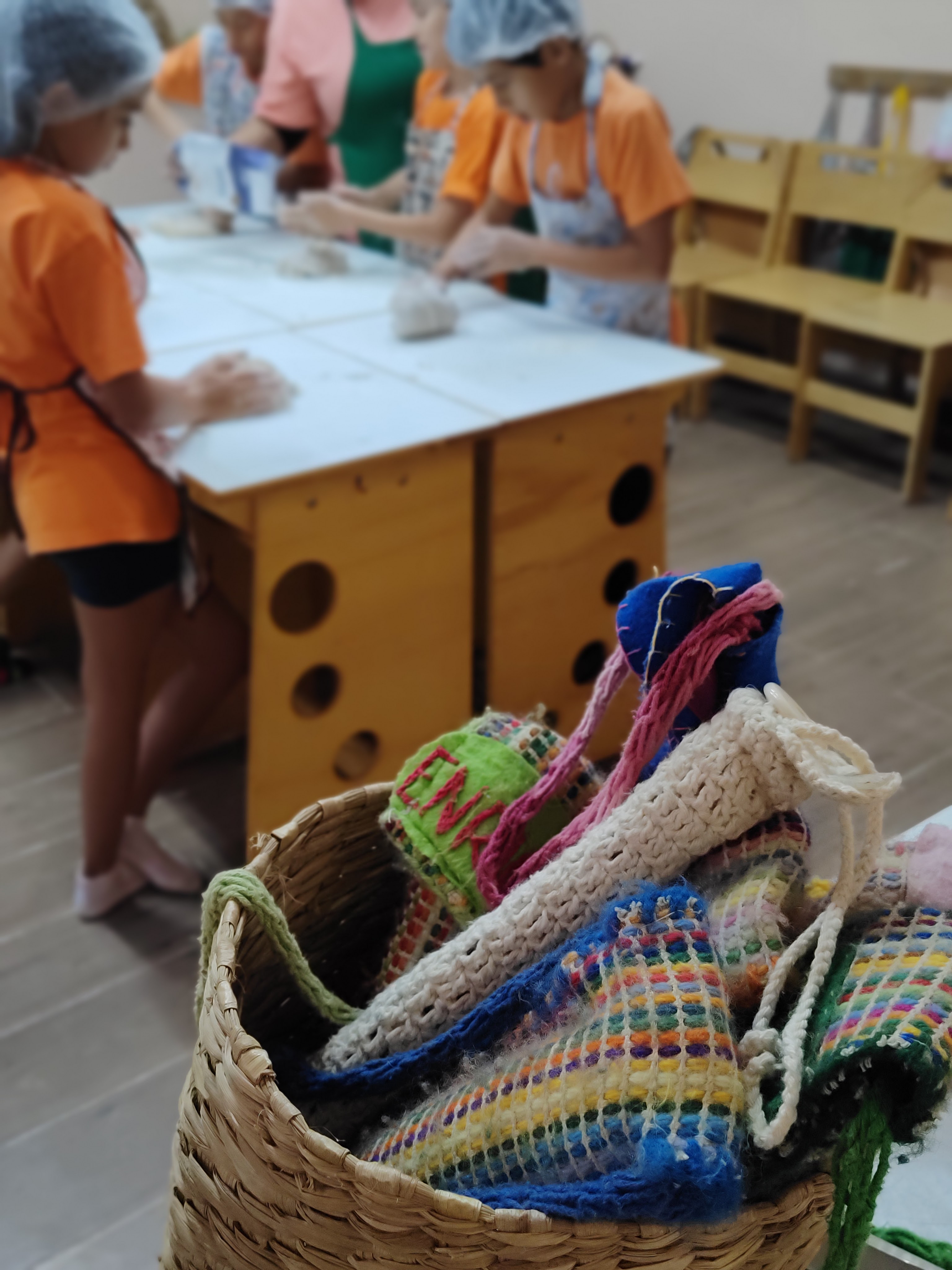 Aluna em atividade no ensino fundamental